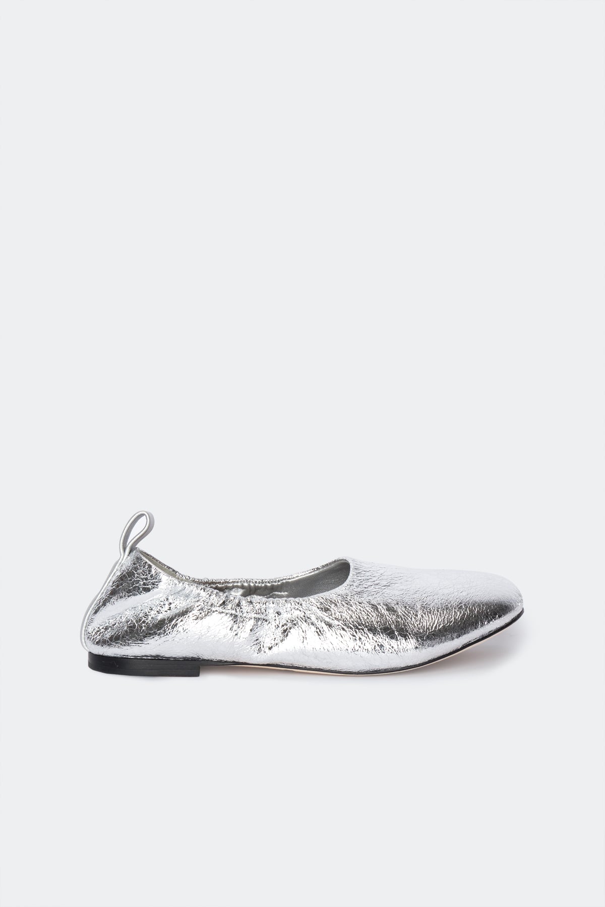 CRINKLE-METALLC-RIAD-FLAT-SILVER