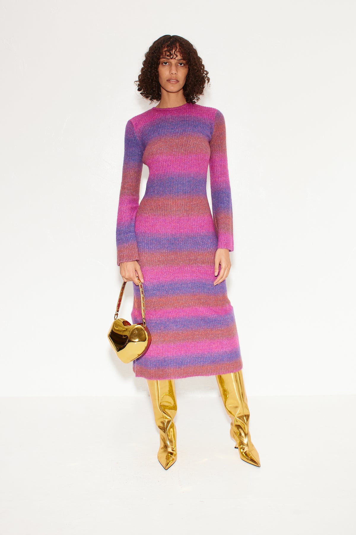 AXONDRESSINDISTORTEDSTRIPE