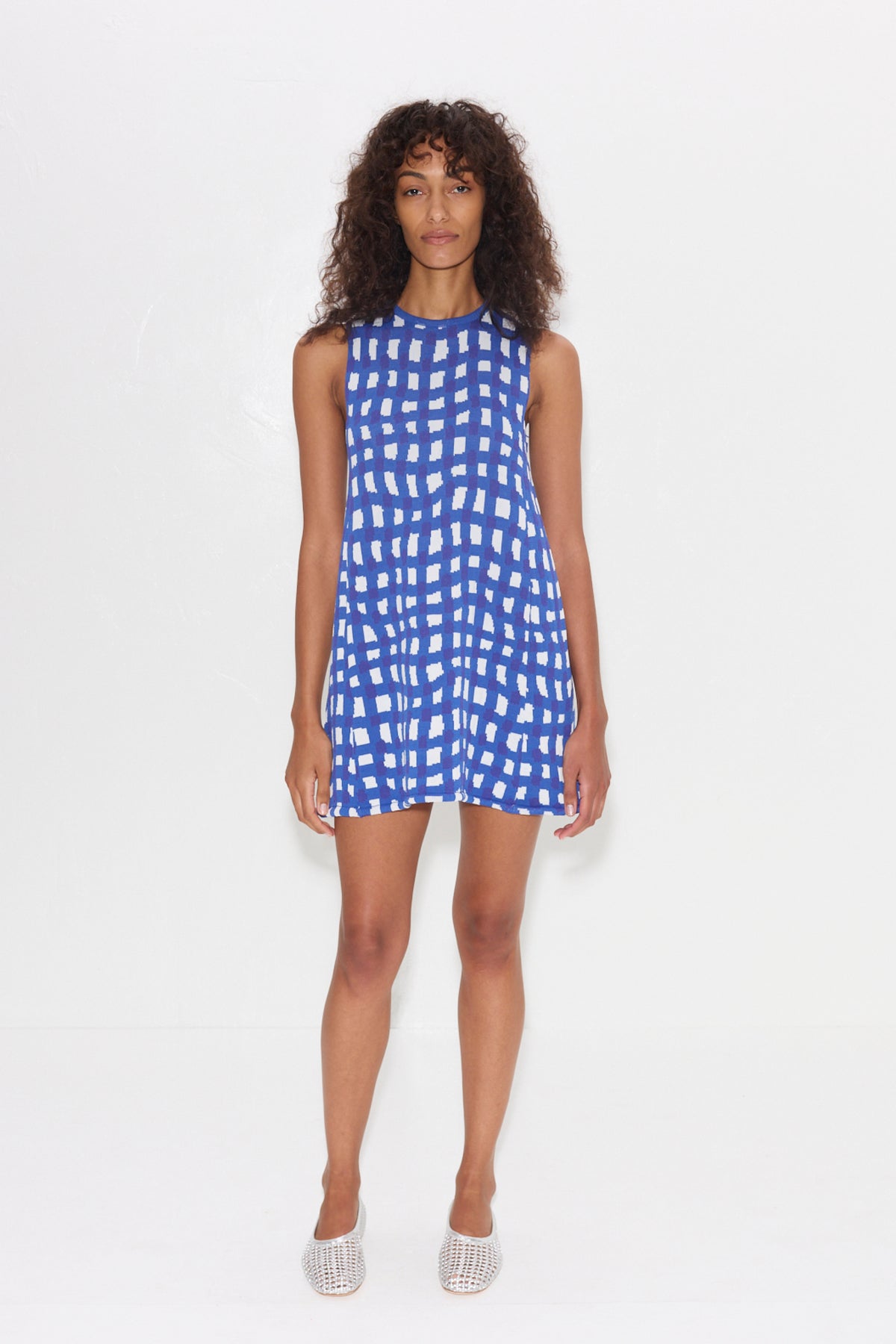 W7238-ZANAKNITMINIDRESS-KLEINBLUEWAVYGINGHAM